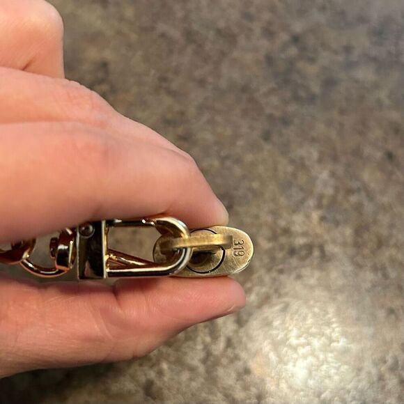 Louis Vuitton #319 Lock and Key Brass Gold with bracelet gold chain(unbranded) - Picture 3 of 5